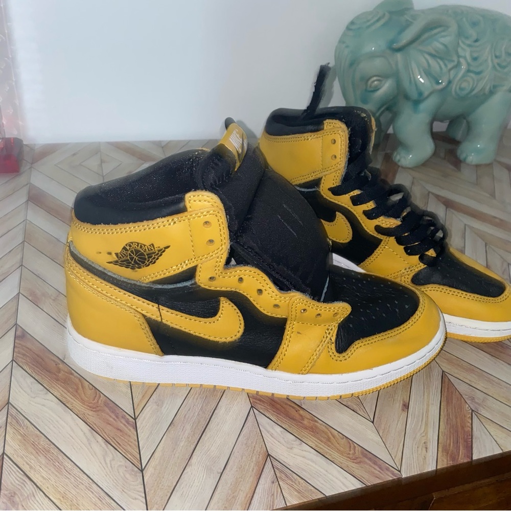 Air Jordan 1 High Retro OG ‘Pollen